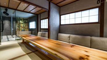 客室内のダイニングエリア / 7