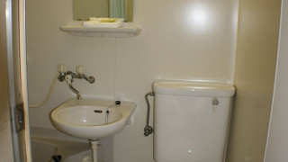 ツインルーム　（専用バスルーム）