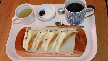 食事・飲み物 / 3