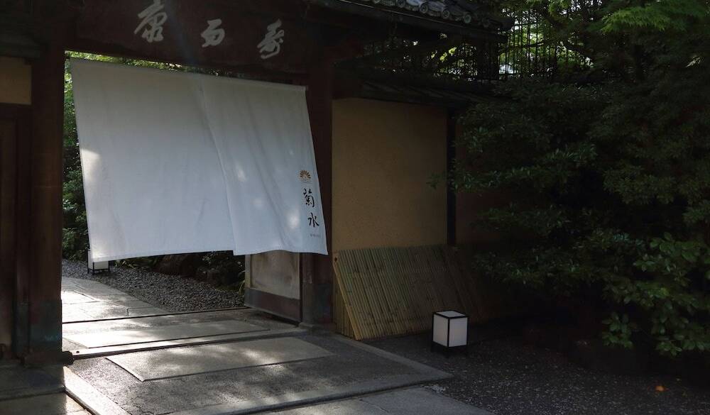 エントランス / 1