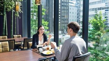 朝食スペース / 13