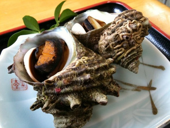 「おおはま食事処」料理 47982 さざえの壷焼きです。