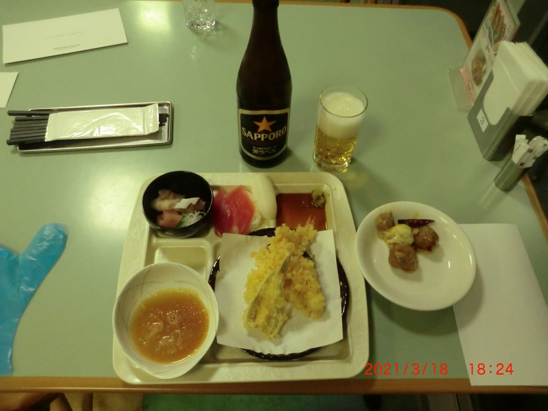 夕食：とりあえずこの位で乾杯