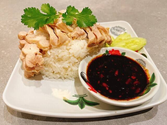 国際通りを散策！
「ハベル食堂」でランチ / 1
