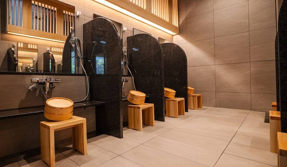 大浴場の洗い場 / 4