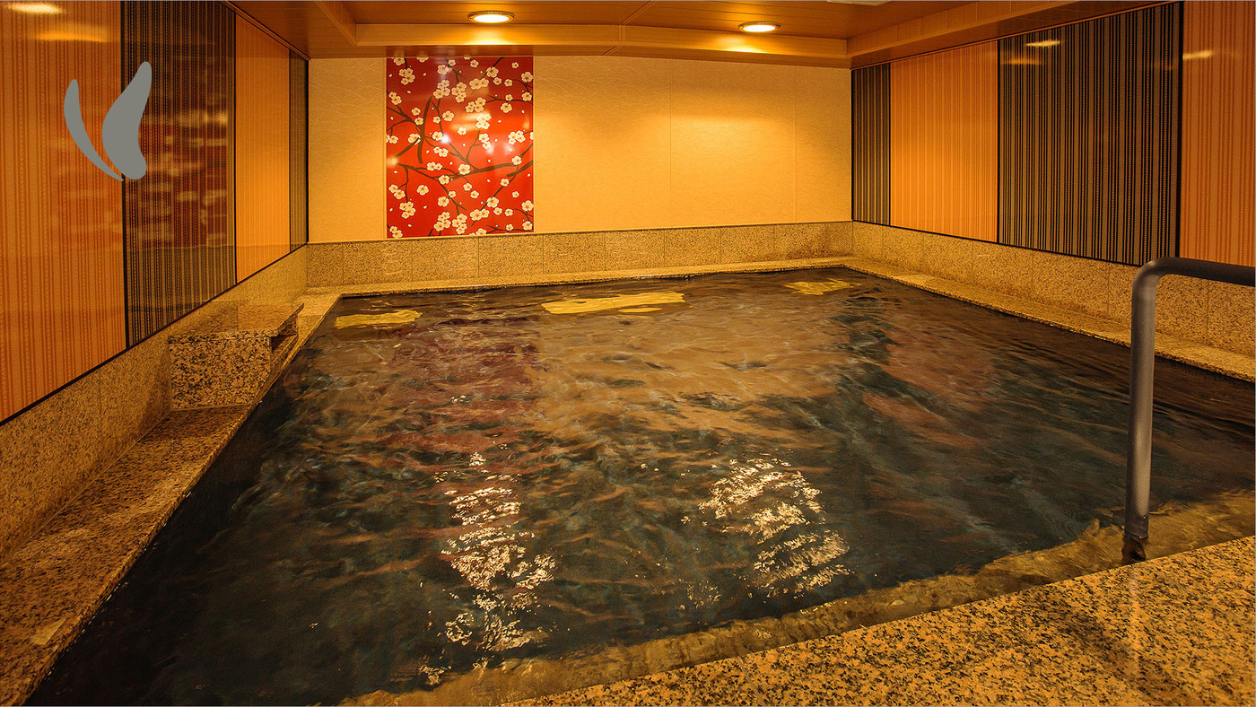 夜は大浴場でリフレッシュ、朝食はバイキングでお腹いっぱいに！4046249