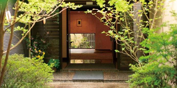 由布院温泉 山紫御泊処 はなの舞（大分県 旅館） / 1