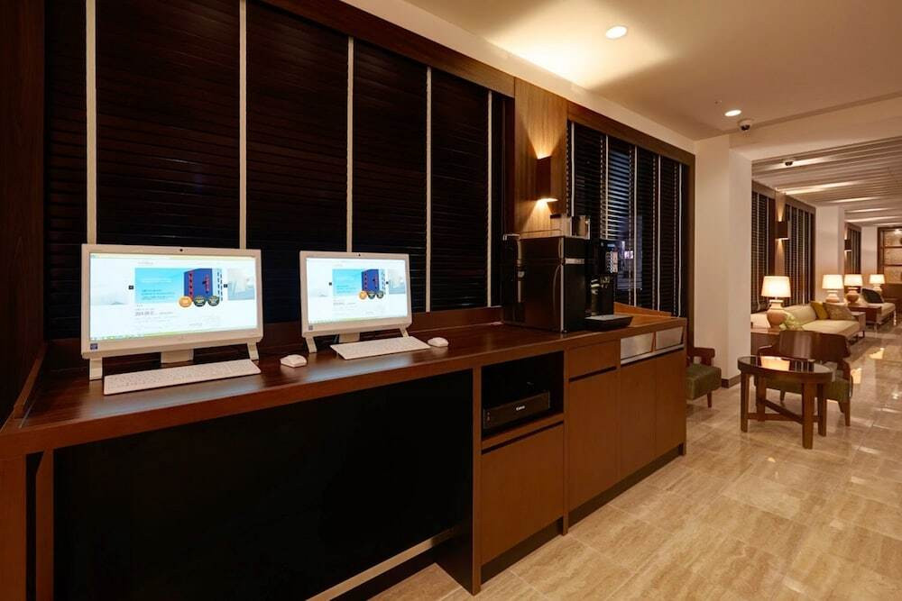 ロビーラウンジ