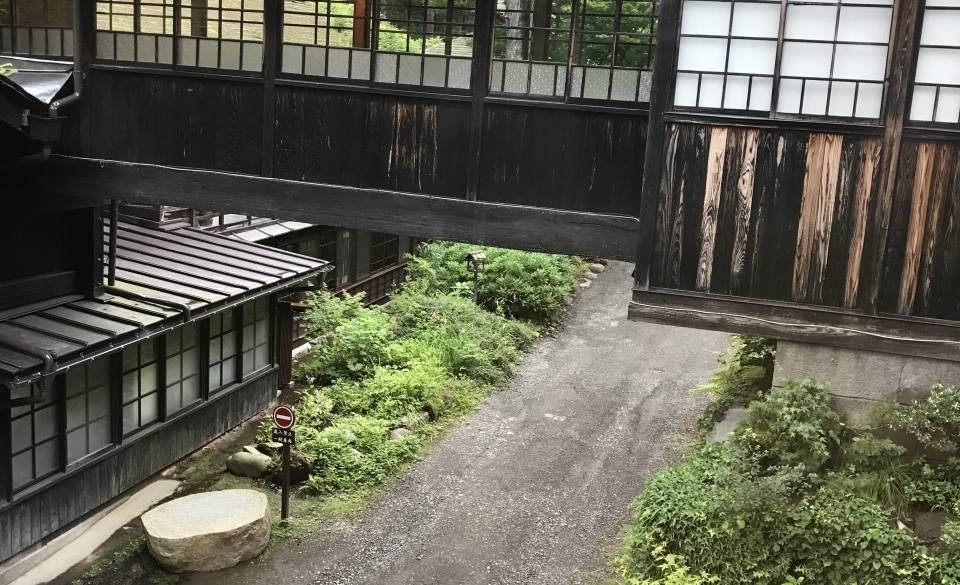 建物を眺めながら散策
お風呂でスッキリ / 2