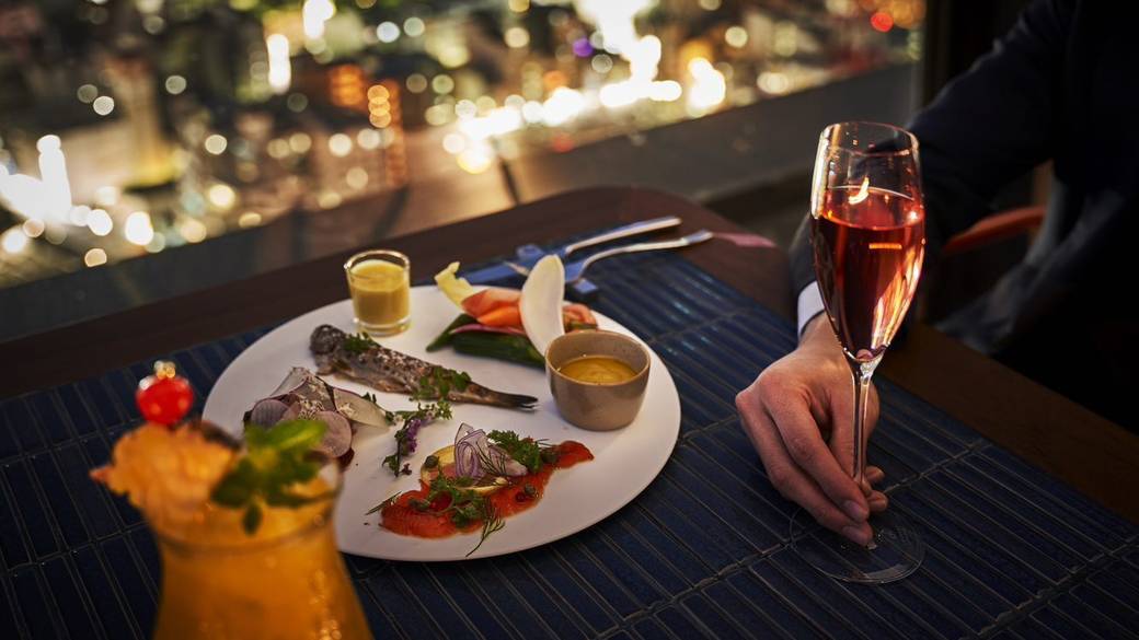 クルードデッキ 食事 / 2