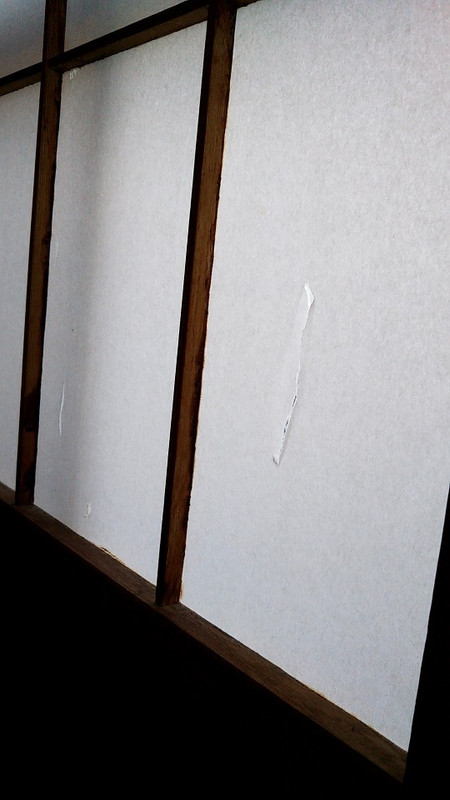 破れた障子