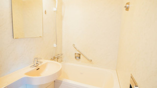 【無料カレー&サラダバー付き】漫画読み放題！ダブルルーム 禁煙