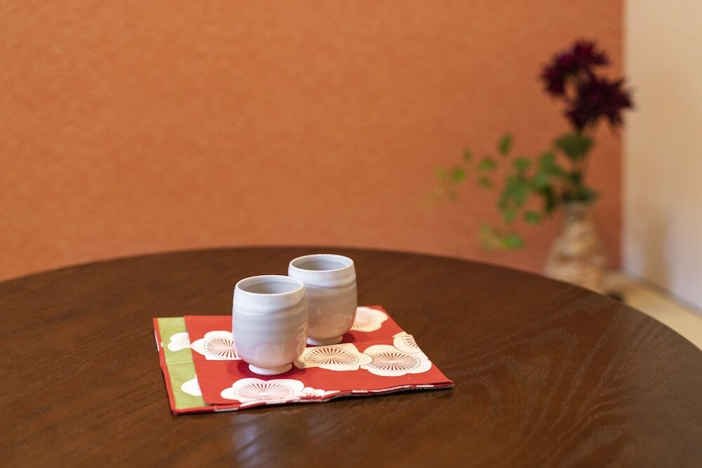 客室内のダイニングエリア