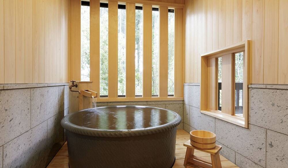 洋室ツイン 雅 陶器風呂 / 3