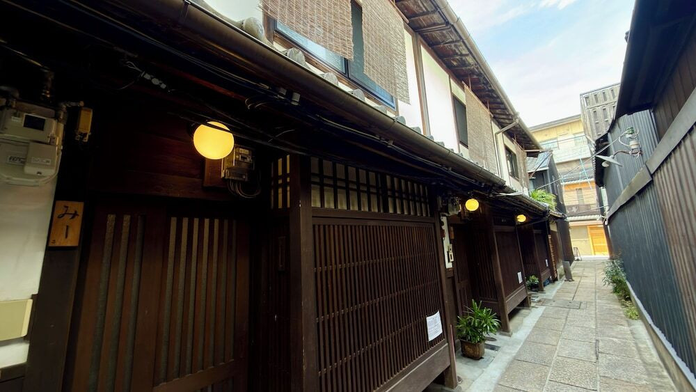 施設の正面