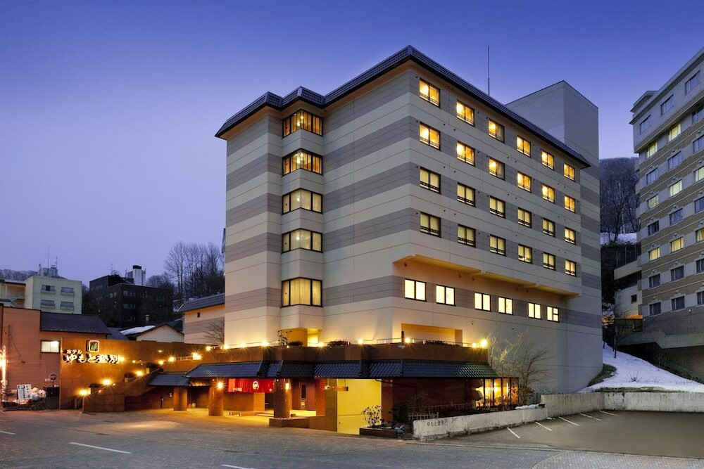 5. お部屋食で温泉女子会を楽しもう！「ホテルゆもと登別」3398965