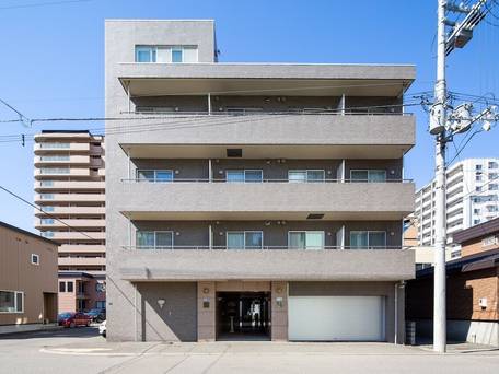 札幌 レジデンシャル ジュノー / 1