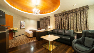 ロイヤル ルーム 喫煙可