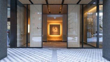 内部エントランス / 2