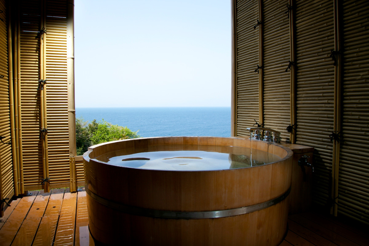 和モダンで愉しむ西伊豆ダイニング 西伊豆 今宵（ワモダンデタノシムニシイズダイニング ニシイズ コヨイ） / 1