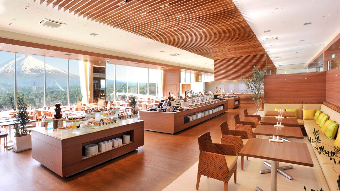 フジヤマテラスの内観