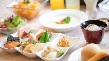 朝食ビュッフェ / 3