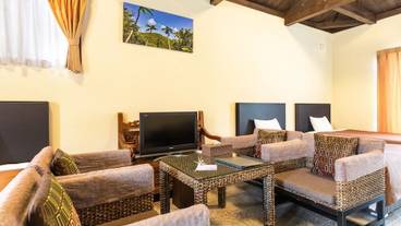 スタンダードルーム リビング / 2