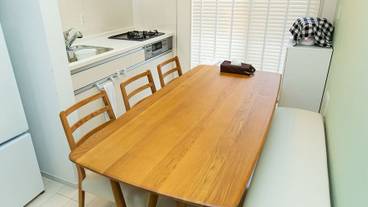 客室内のダイニングエリア / 33