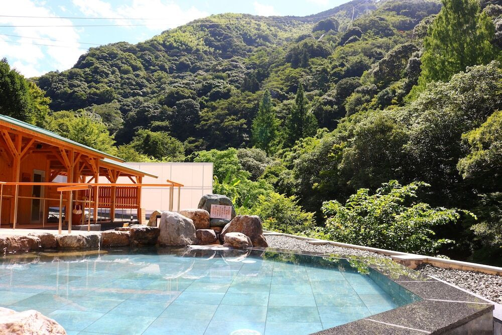 おもちゃいっぱいのキッズスペースで子どもも大喜び3930571