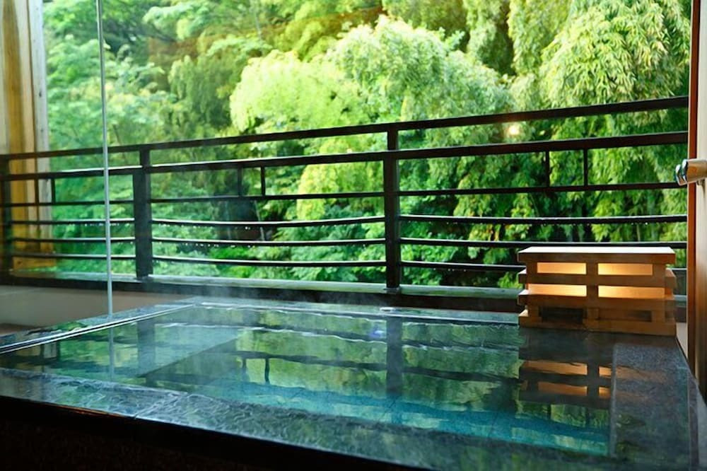 露天風呂付き客室で特別な時間を過ごせる4262192