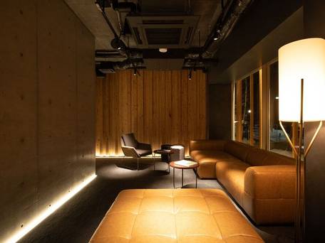 フェニックスウェスト / 2