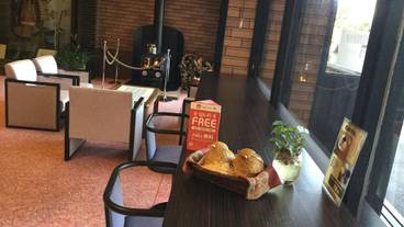 ロビー応接スペース / 9