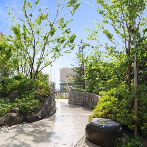 エントランスガーデン / 2