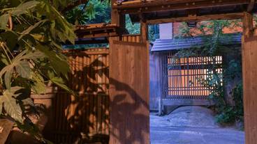 施設の入り口 / 21