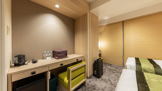 スーペリアツイン (ソファベッド、大人3名利用時)