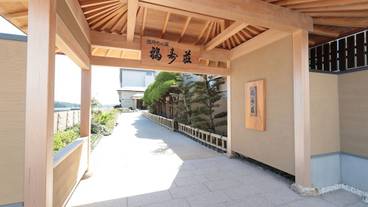 施設の入り口 / 4