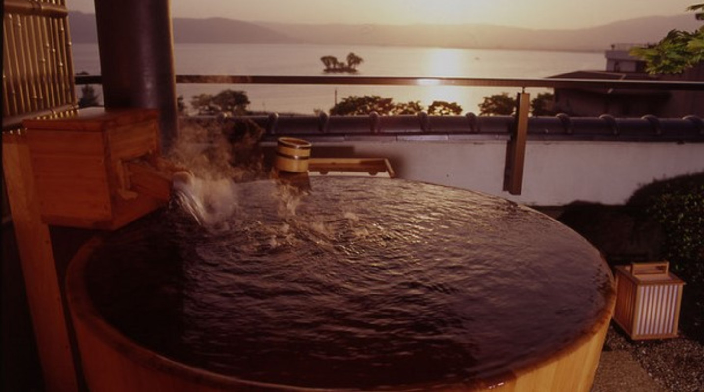 展望露天風呂付客室一例