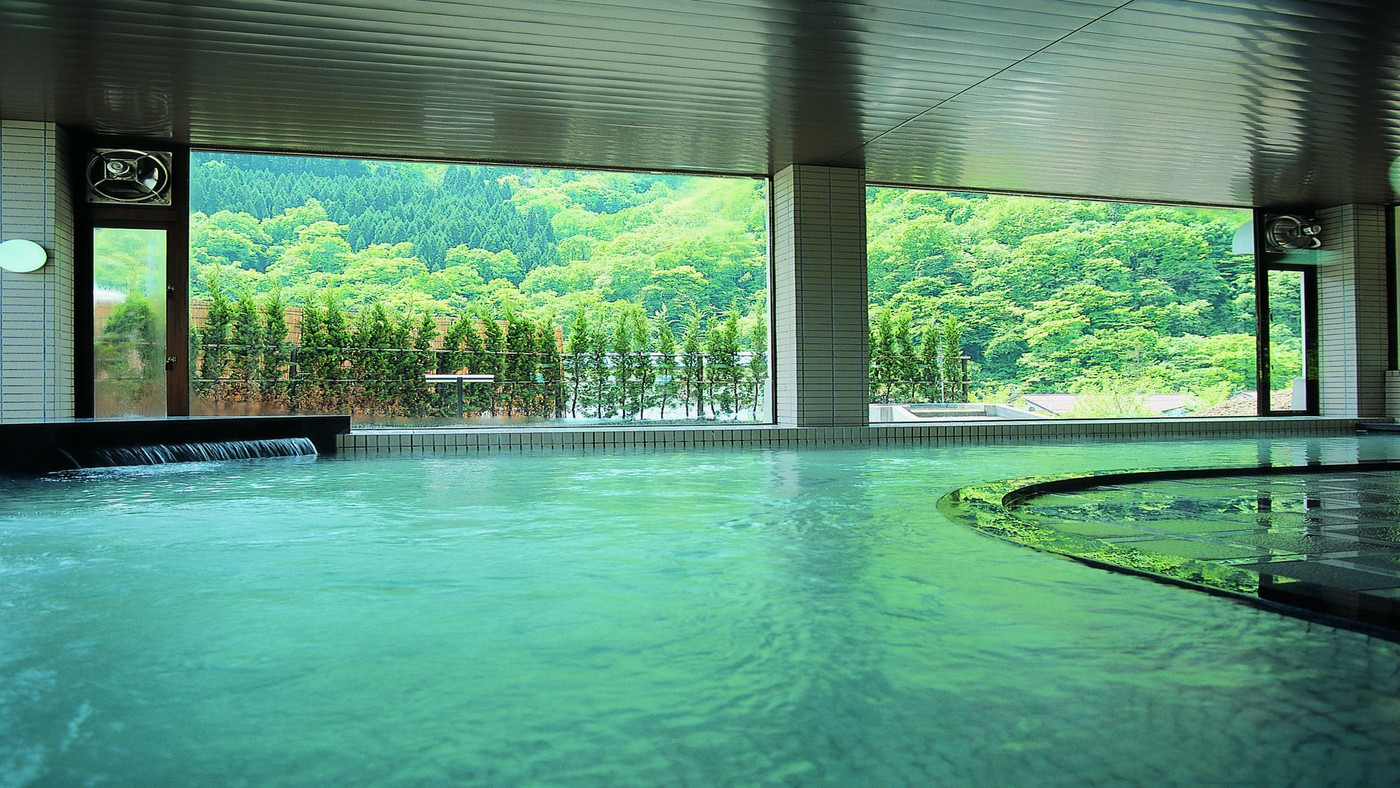 食べすぎ続出!?青森のバラ焼きも食べられる朝食3657730