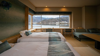 [西館]河口湖側ビューバス(角部屋) 禁煙