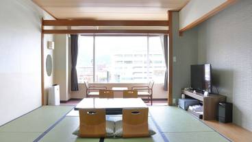 客室 / 4