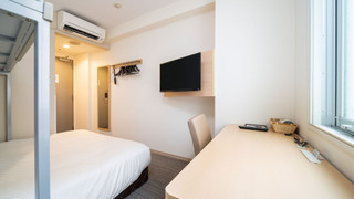 ダブルルーム ロフトベッド付