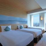 名古屋の景色に興奮
広めの部屋で寛いで / 3