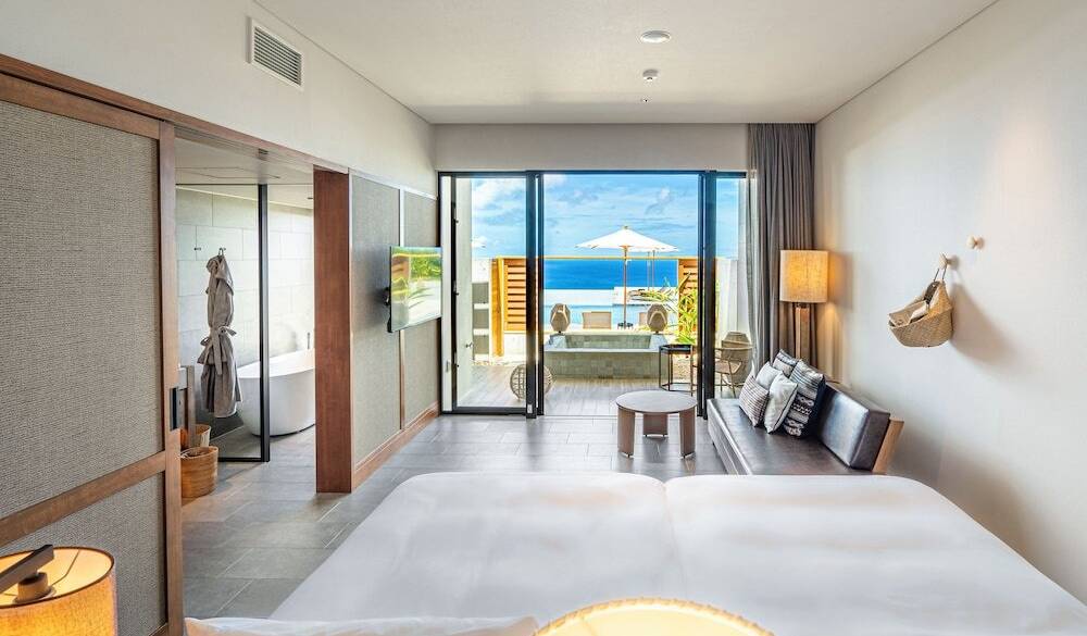 プレミアムオーシャンビュー / 2