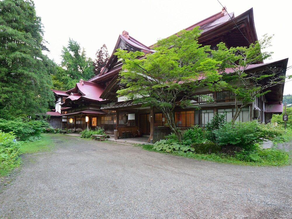1. 強首温泉 樅峰苑（しょうほうえん）【秋田県大仙市】3844729