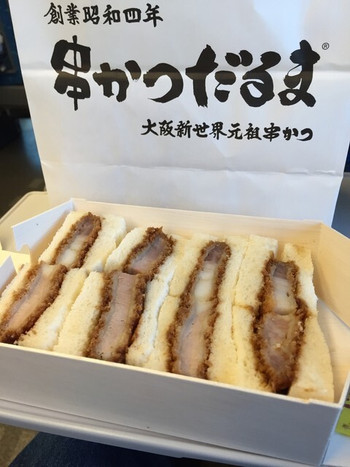 「だるま 大阪のれんめぐり店」料理 1035547 Aug2016 ソースたっぷりカツサンド７５０円