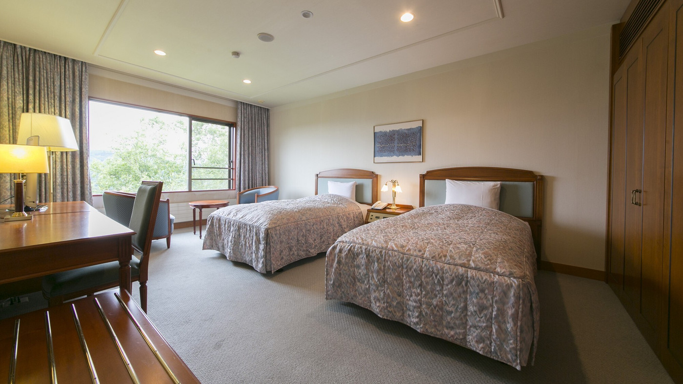 標高1500ｍから雲海も。リフト要らずの天空ホテル3403719