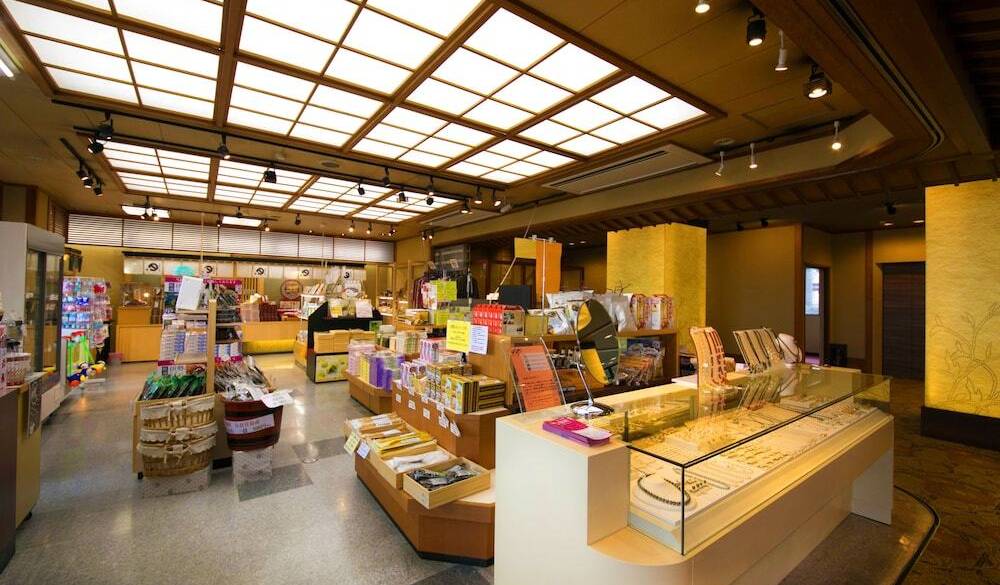 売店 / 2