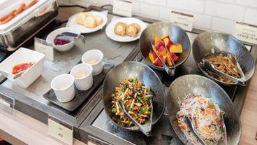 朝食ビュッフェ / 3