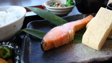 食事・飲み物 / 1