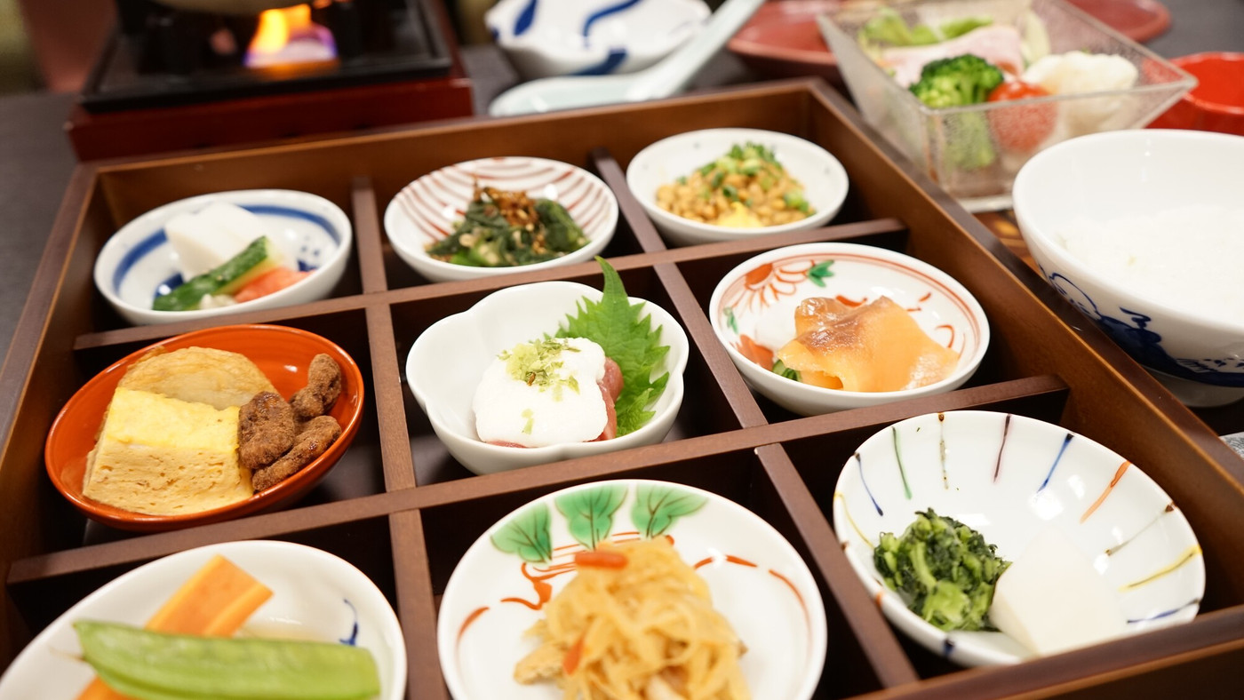 箱根の旬の味覚が楽しめる！天然石を使った極上温泉も魅力4255175